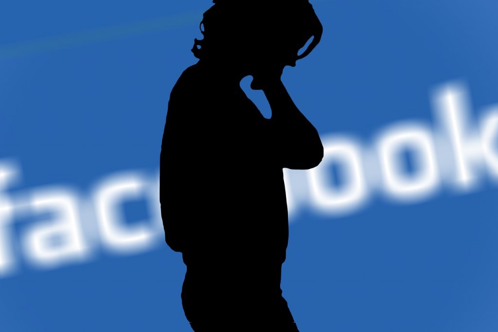 Facebook es culpable de “engañar a sus usuarios” y deberá pagar una multa de US$5.000M