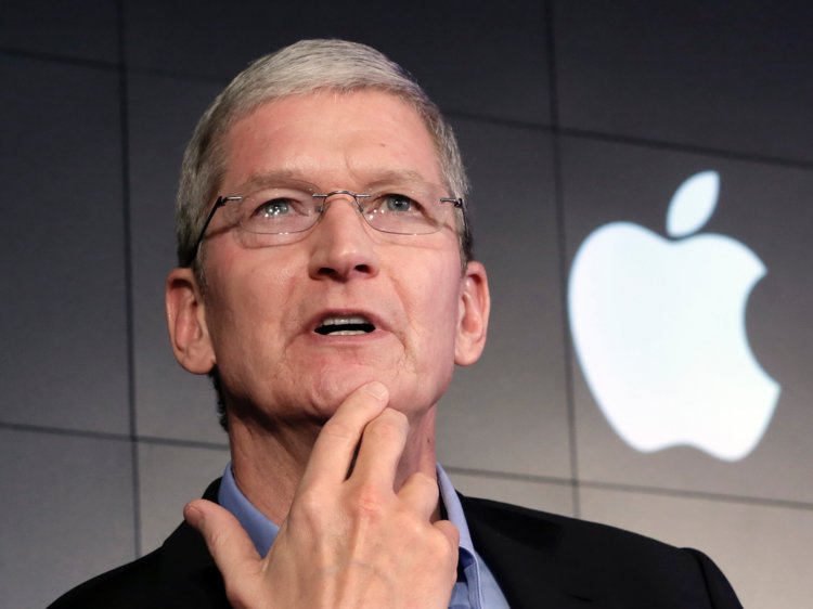 Tim Cook dice que su salida de Apple se materializará dentro de los próximos 10 años