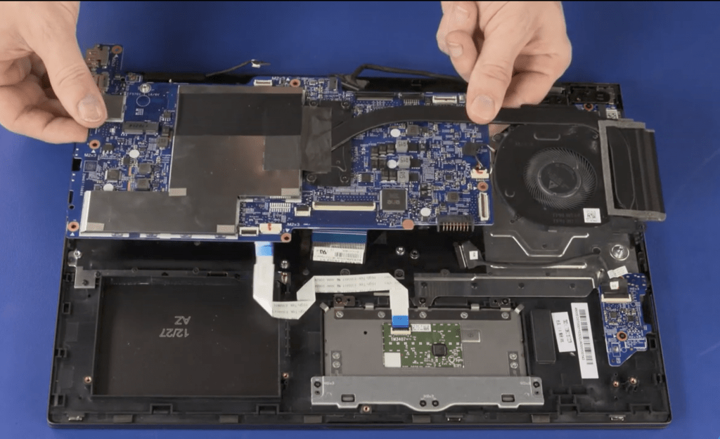 Estos videos de HP quieren enseñarte a reparar tus PC y portátiles