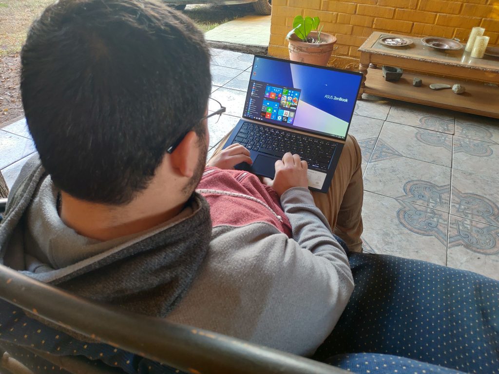 ASUS ZenBook 14 foto 36