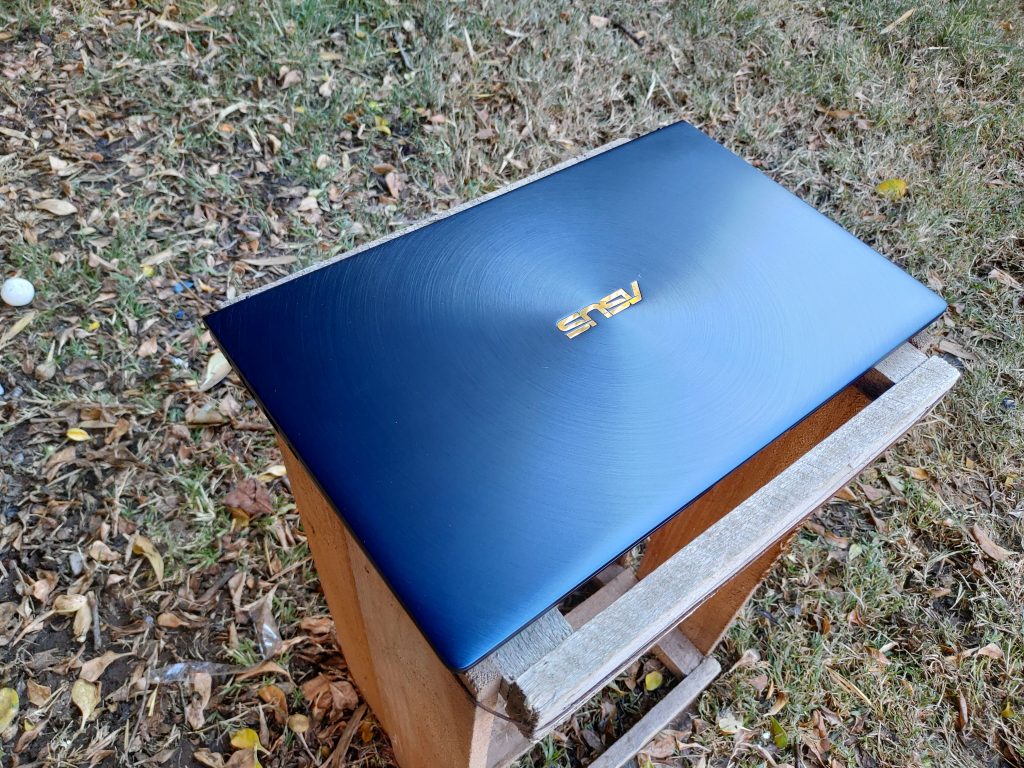 ASUS ZenBook 14 foto 27