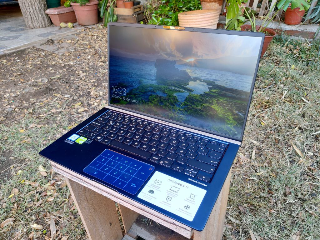 ASUS ZenBook 14 foto 22