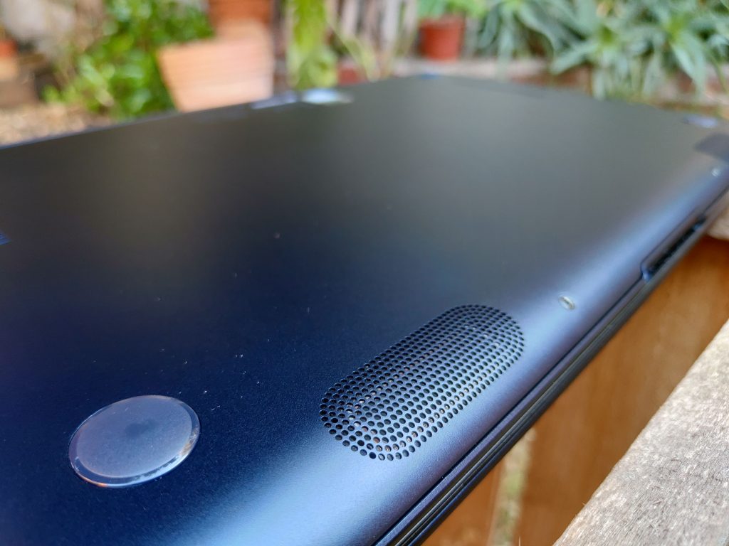 ASUS ZenBook 14 foto 13