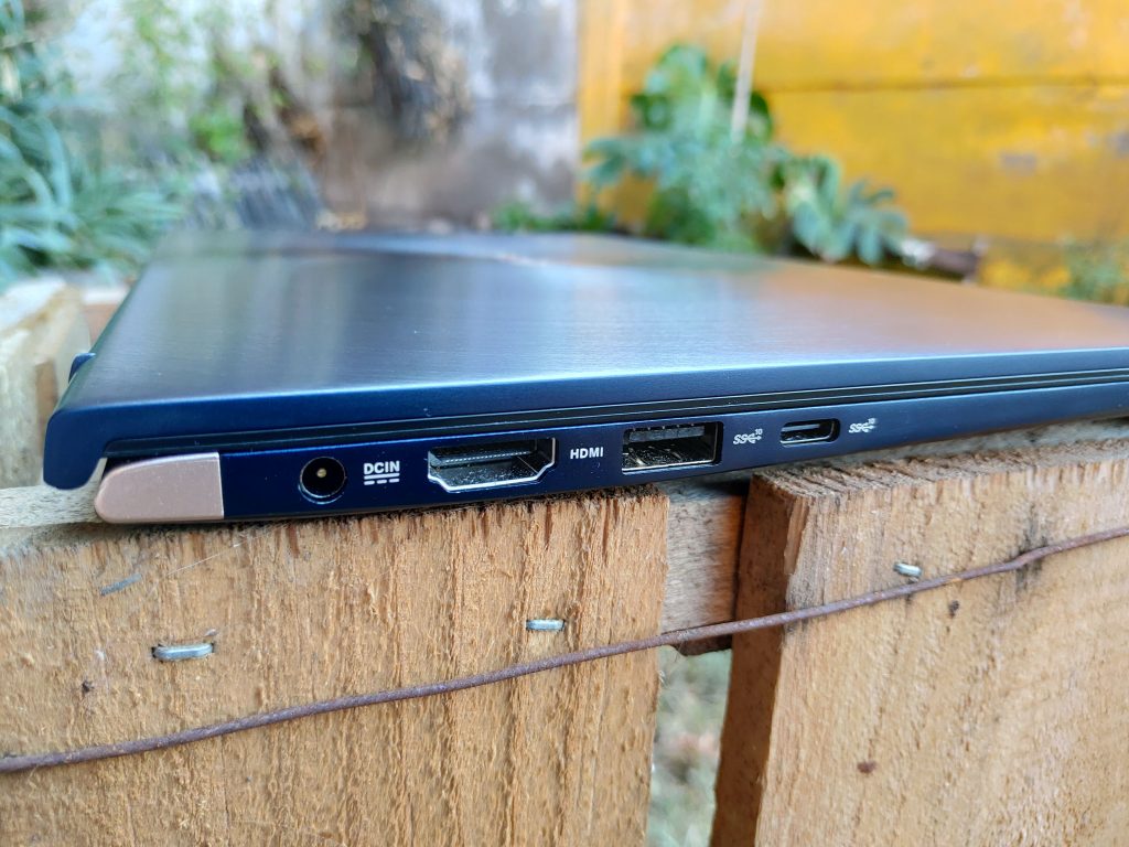 ASUS ZenBook 14 foto 8