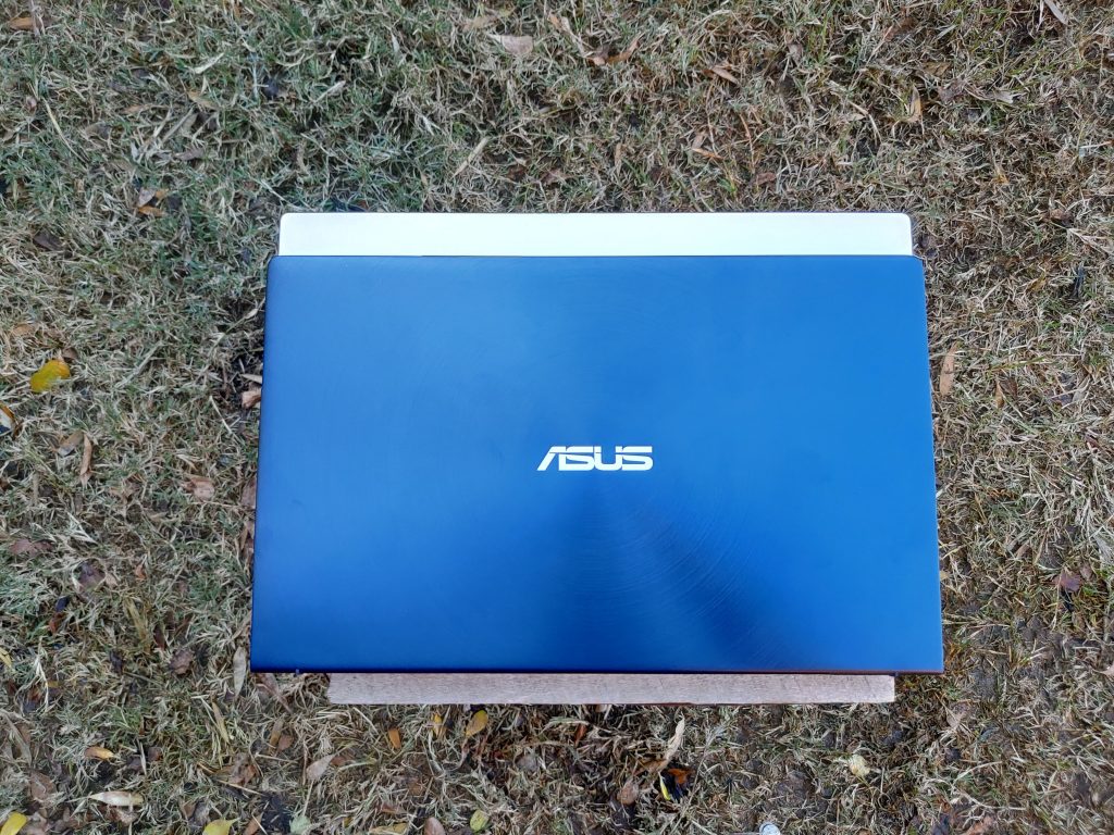 ASUS ZenBook 14 foto 6