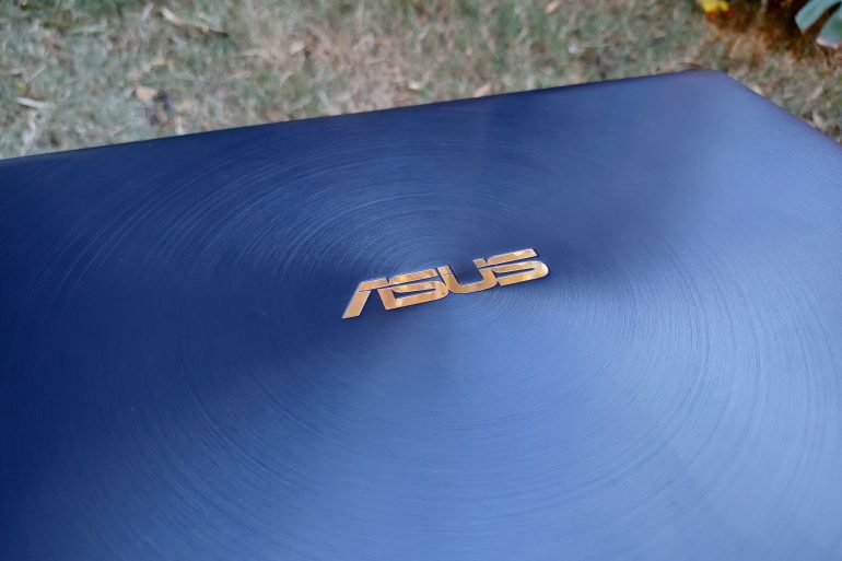 ASUS ZenBook 14 foto 4