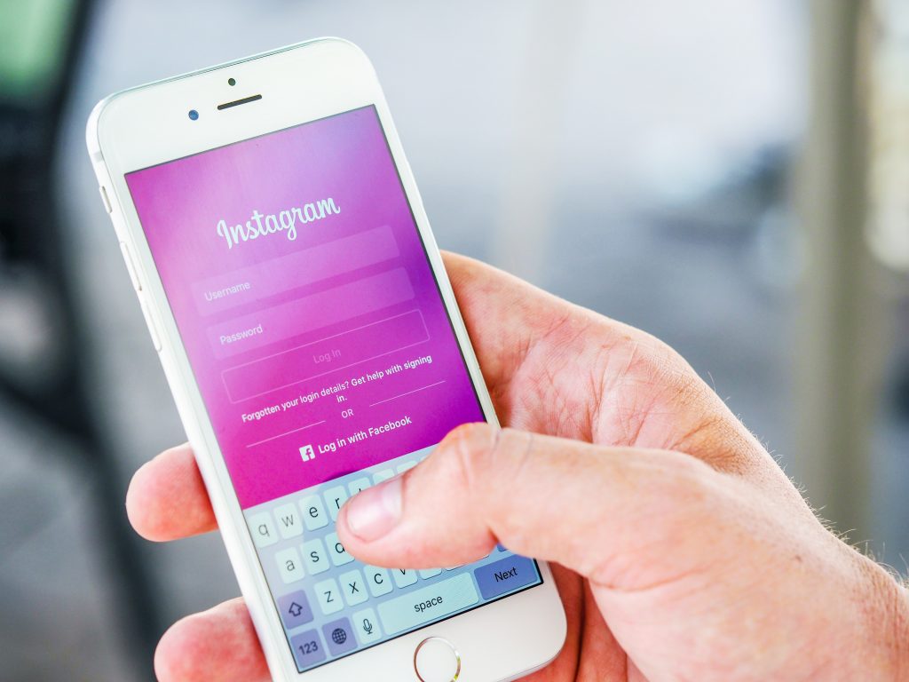 Instagram presenta su nueva opción para “restringir” comentarios