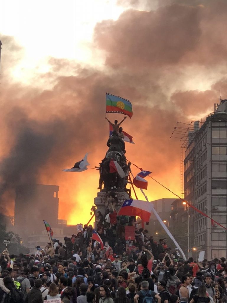 La foto más icónica de las protestas en Chile fue tomada con un celular