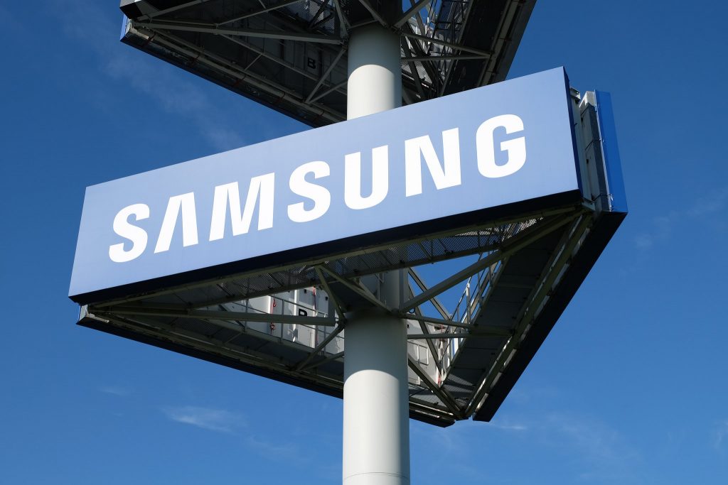 Samsung Display quiere continuar trabajando con Huawei y ha solicitado una licencia a Estados Unidos