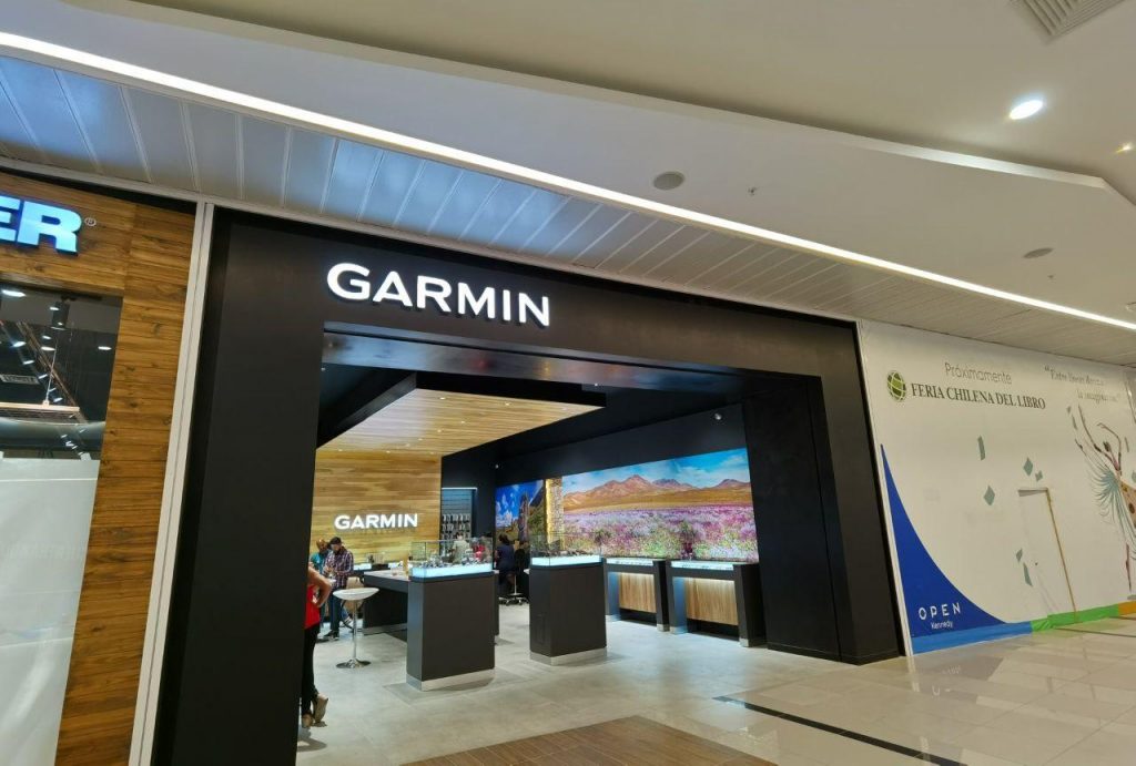 Garmin inaugura su nueva tienda en Open Plaza Kennedy