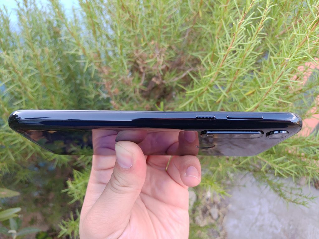 Foto Moto G8 Plus (7)