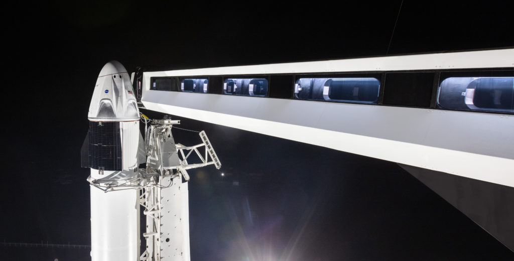 SpaceX lanzará humanos por primera vez al espacio