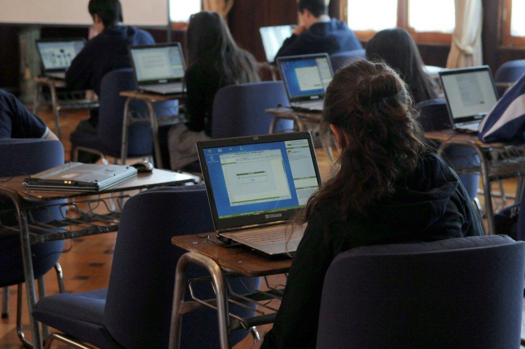 Samsung y Ecoscience lanzan programa para enseñar habilidades digitales a estudiantes de Chile
