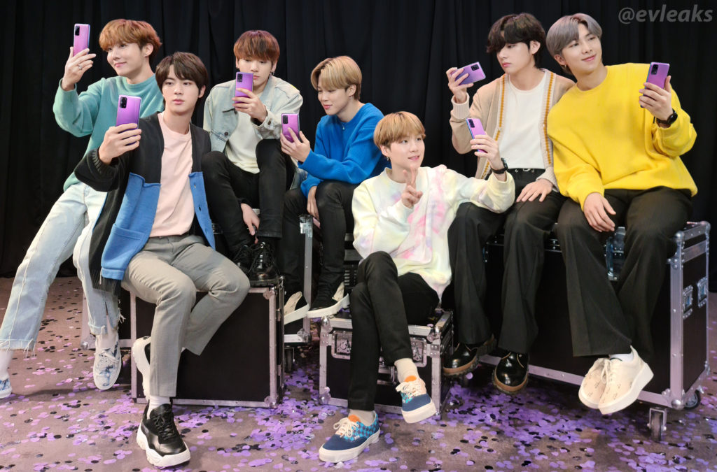 Samsung Galaxy S20+ BTS Edition foto de grupo