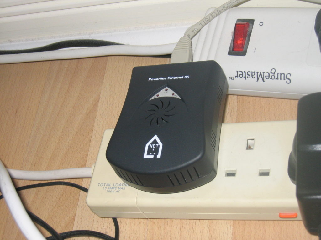 Adaptador Powerline HomePlug 1.0