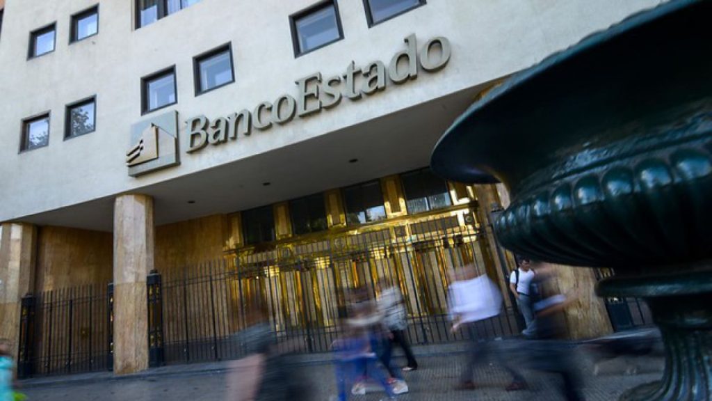 BancoEstado y Claro Chile firman alianza que beneficiará a los clientes de ambas empresas