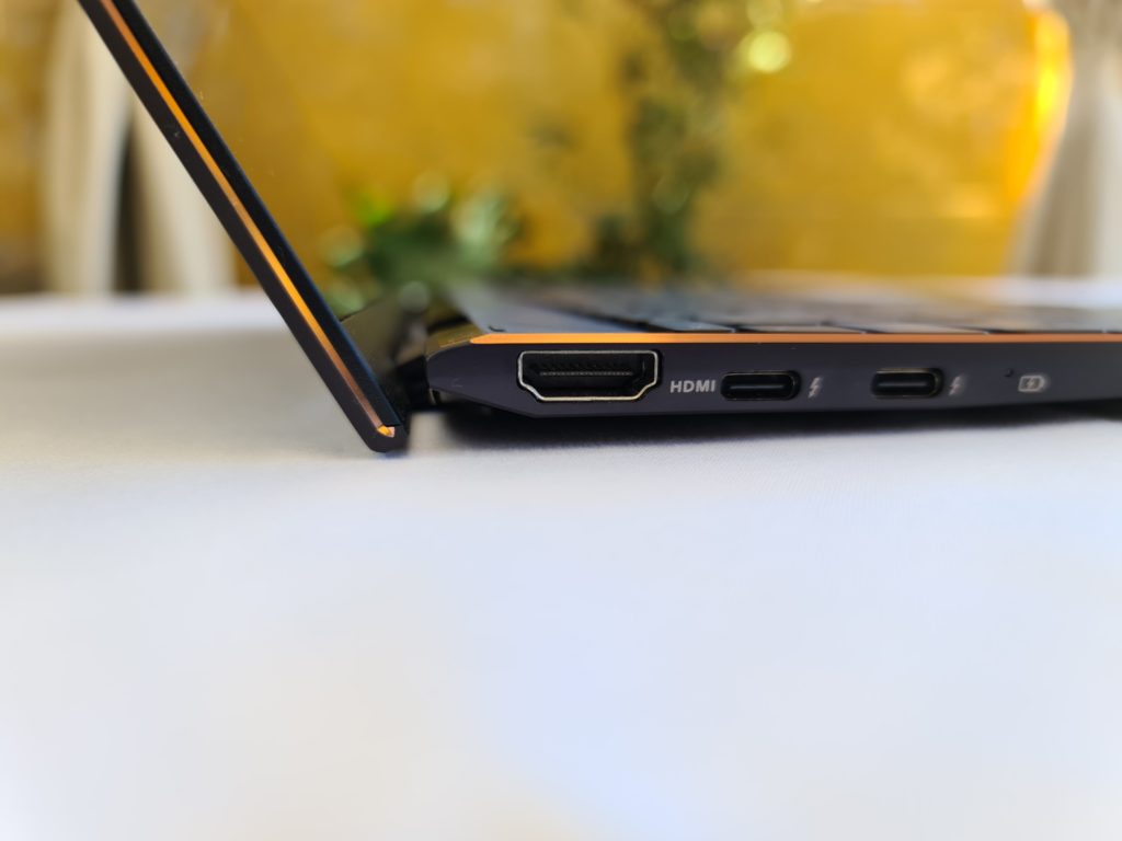 ASUS ZenBook Flip S foto 3
