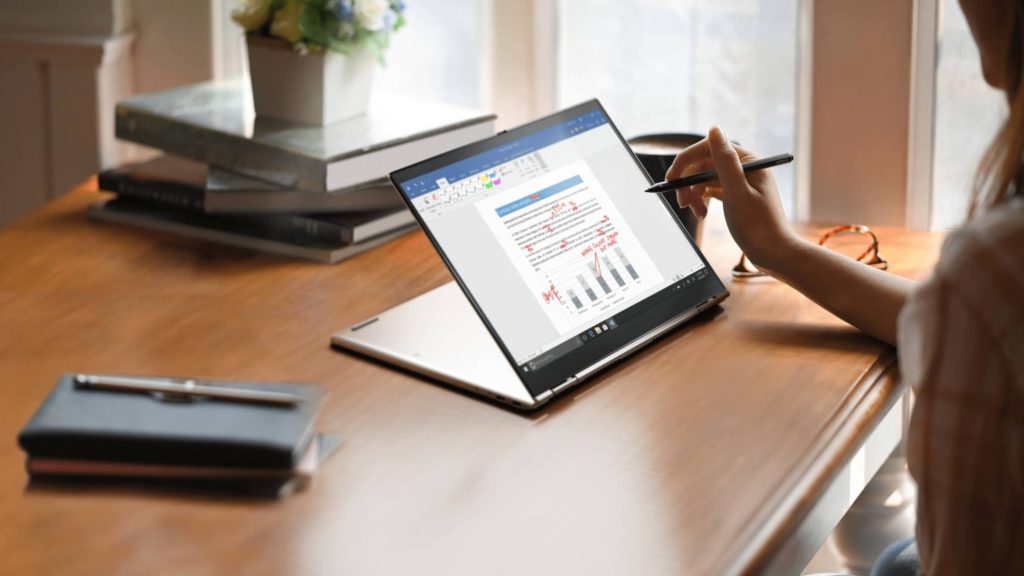 Lenovo añade la ThinkPad X1 Titanium Yoga a su portafolio de convertibles en #CES2021