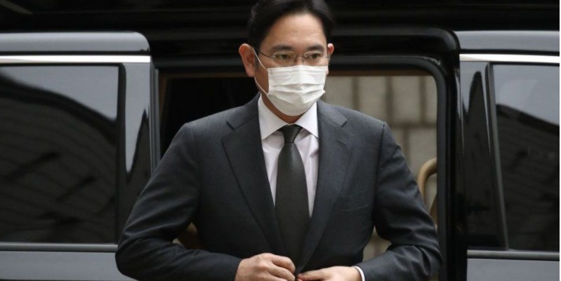 Heredero de Samsung es sentenciado a 2 años de prisión por sobornos