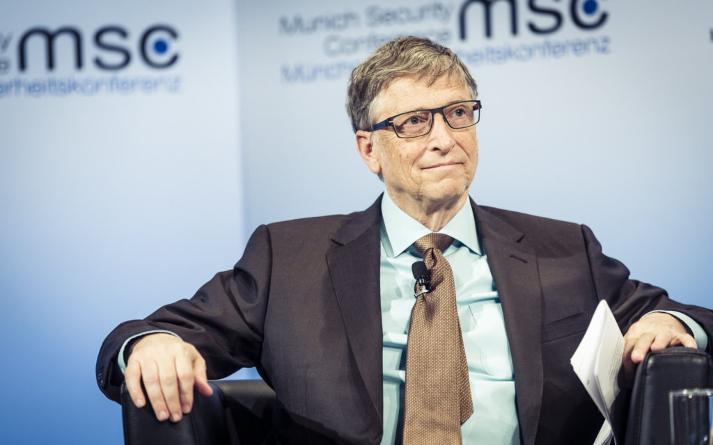 Bill Gates admitió que prefiere usar Android… y lo dijo desde un iPhone