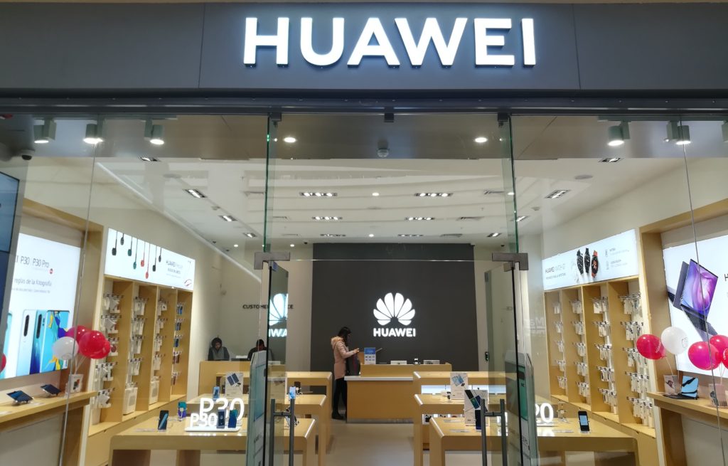 Huawei inaugura su nueva tienda en Puerto Montt