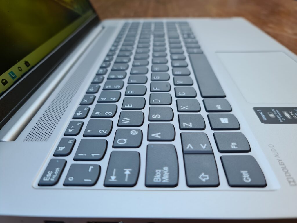 Lenovo IdeaPad 5 2021 (6)