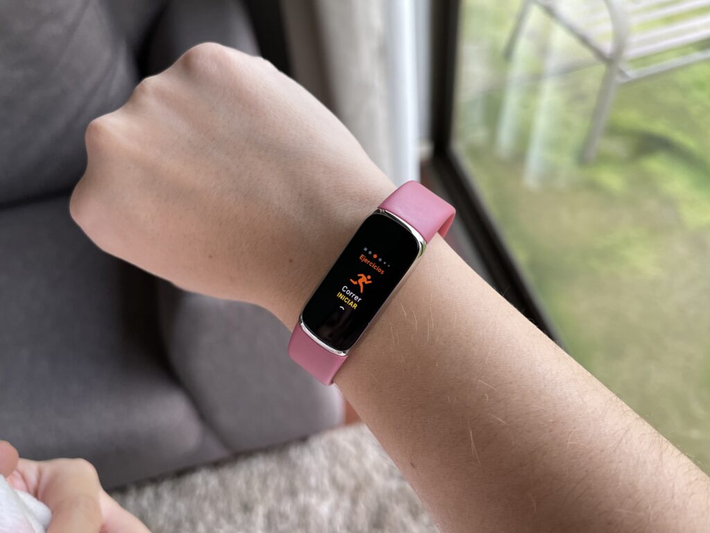 Review Fitbit Luxe