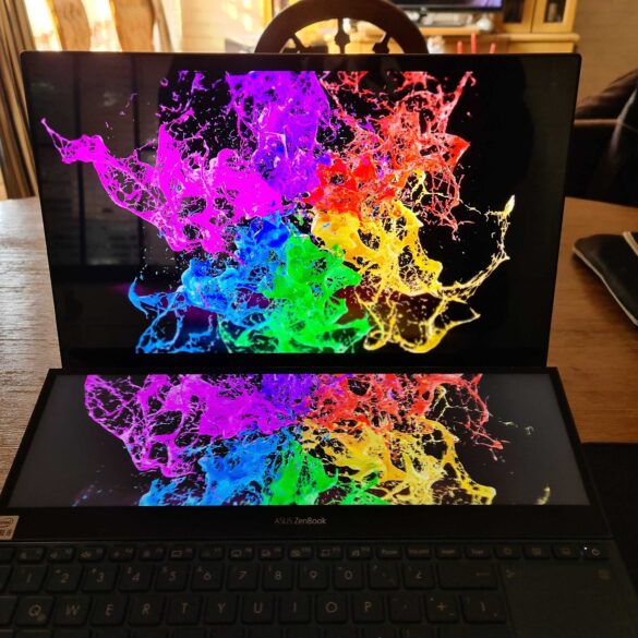 Fotos Asus ZenBook Pro Duo 15 OLED foto (31)