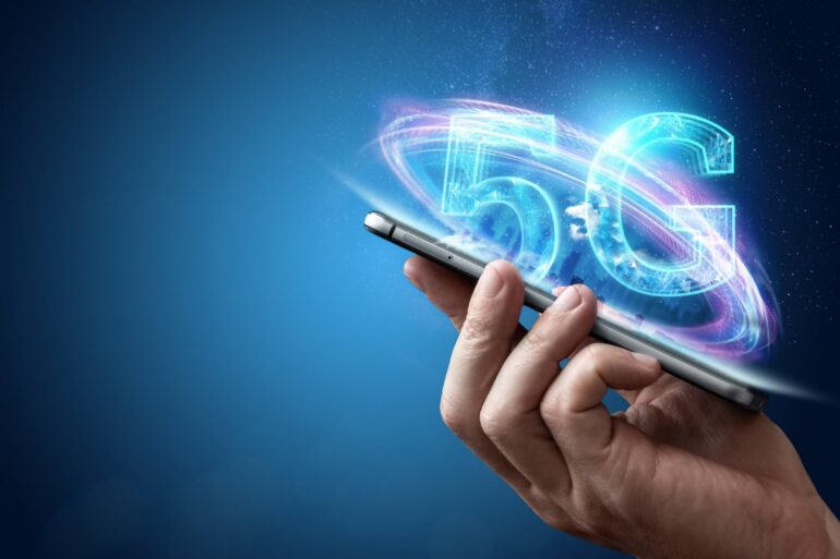 5G con teléfono foto portada