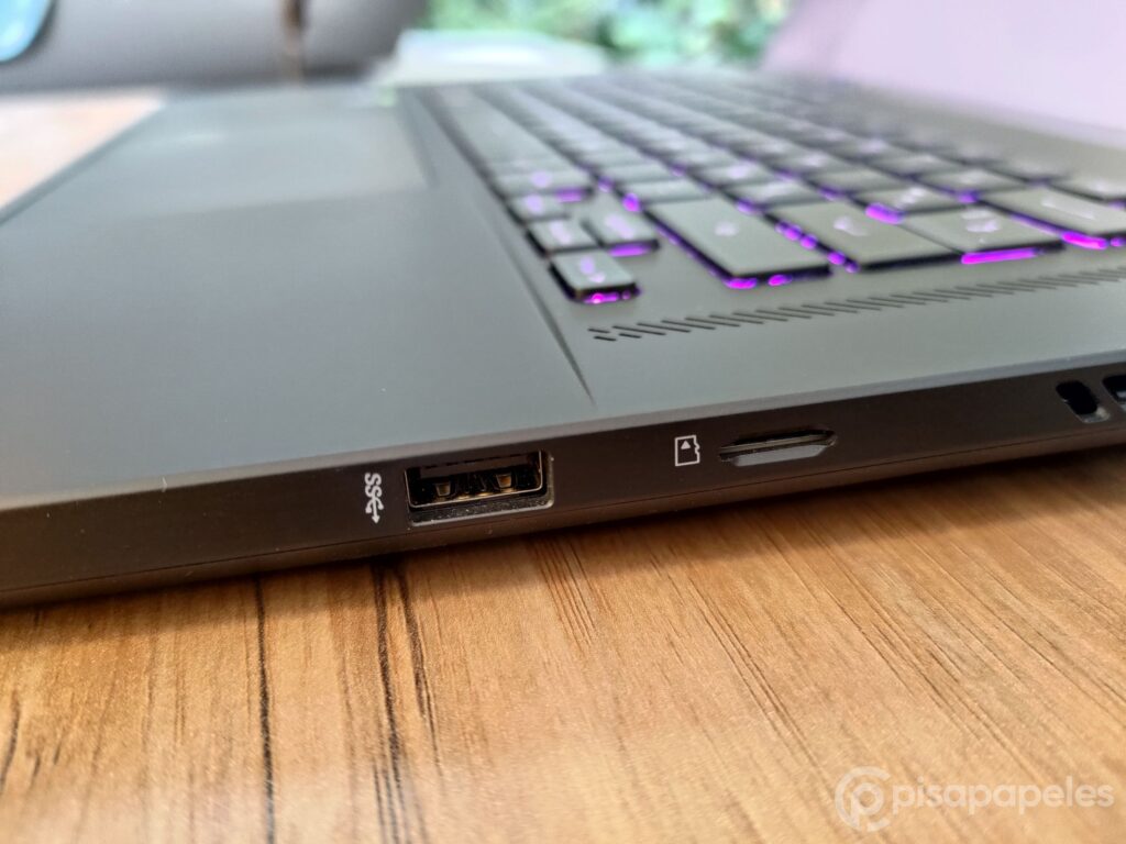 Asus ROG Zephyrus M16 foto 16