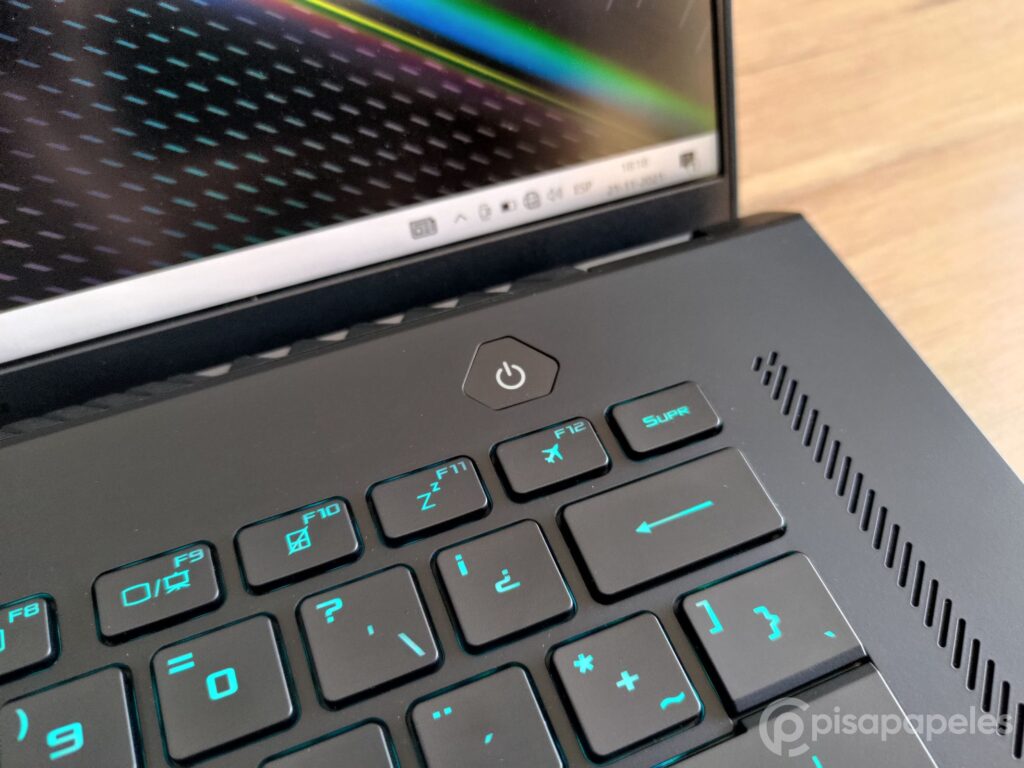 Asus ROG Zephyrus M16 foto 25