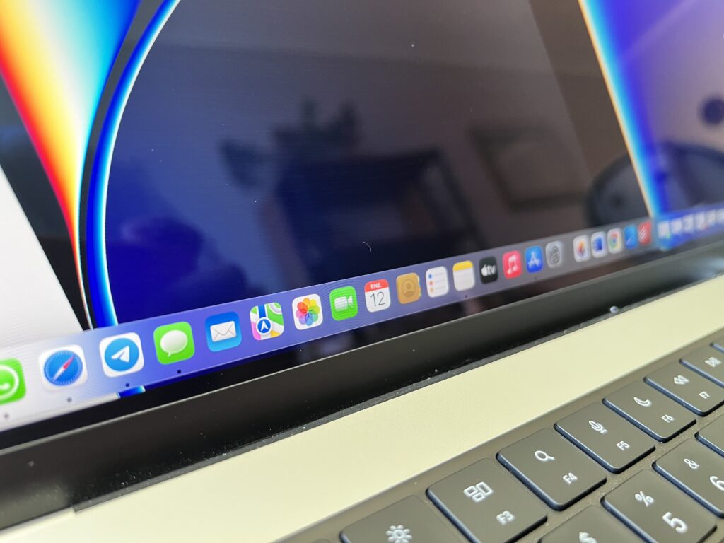 Apple MacBook Pro 16 M1 (3)