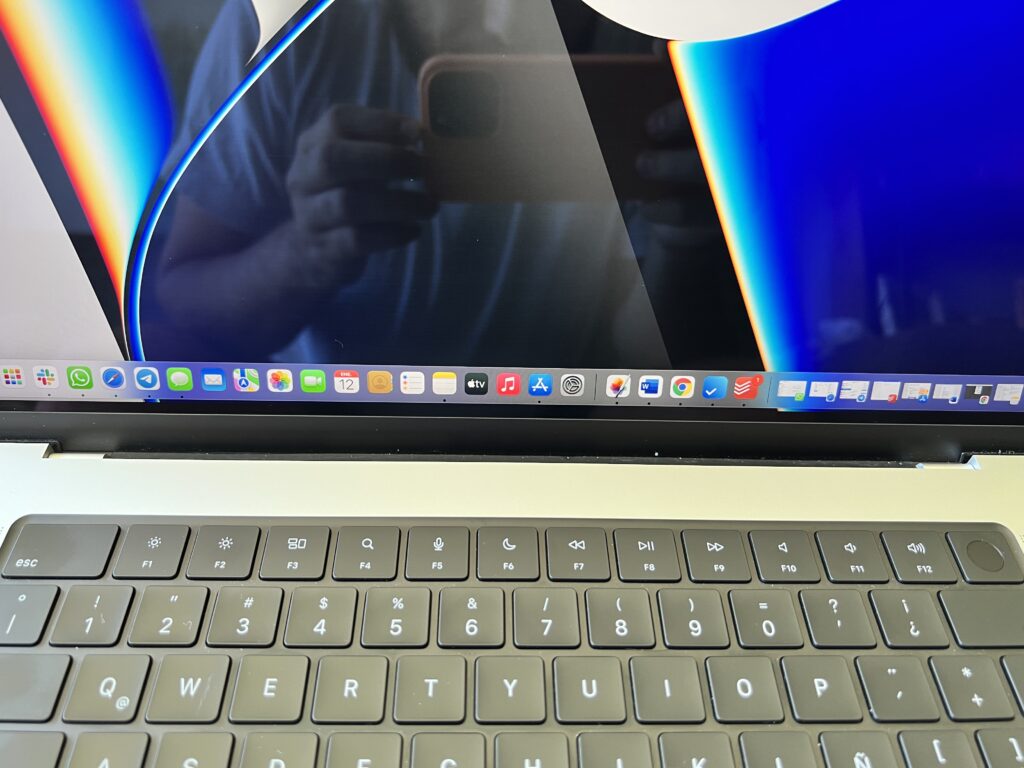 Apple MacBook Pro 16 M1 (4)