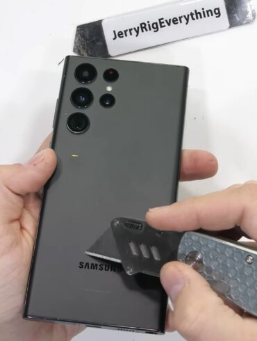 Galaxy S22 Ultra bendtest foto 1