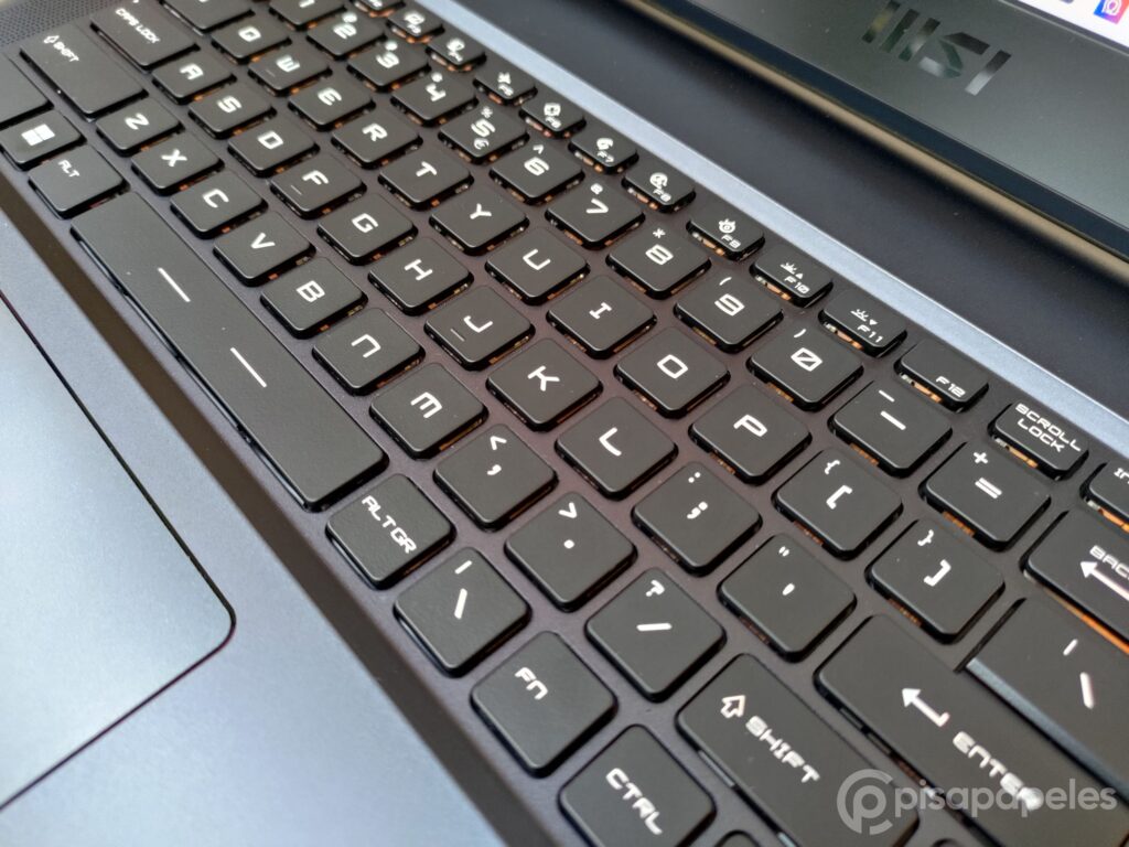 MSI Raider GE76 12UHS foto 09