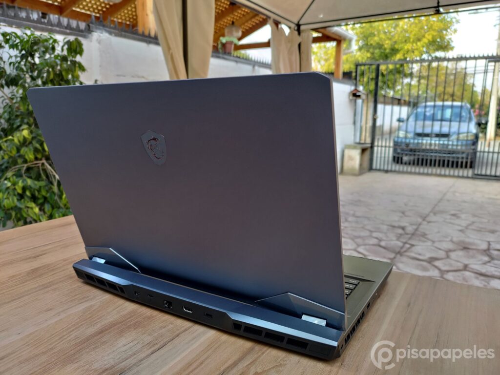 MSI Raider GE76 12UHS foto 20