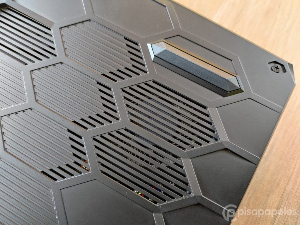 MSI Raider GE76 12UHS foto 37