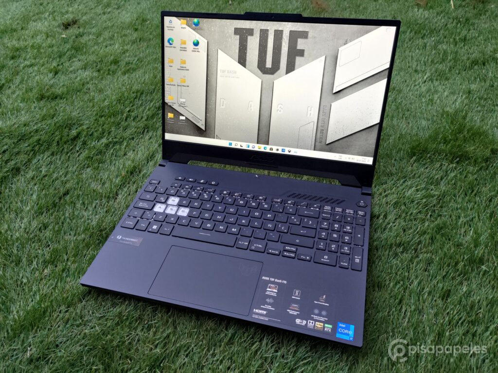 Asus TUF Dash F15 foto equipo 01