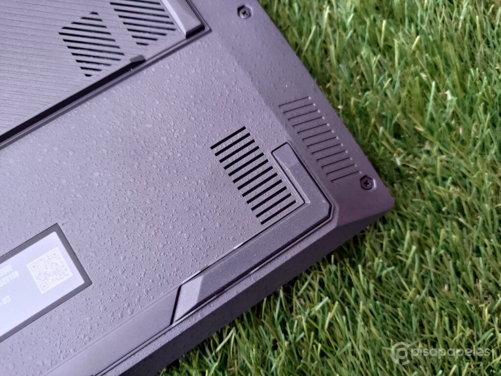 Asus TUF Dash F15 foto equipo 03