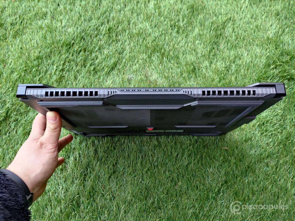 Asus TUF Dash F15 foto equipo 39