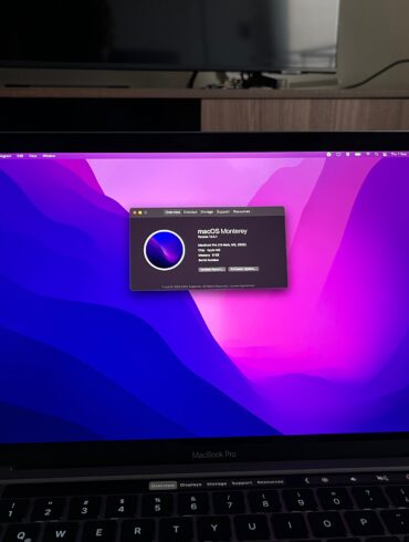 MacBook Pro M2 (1)