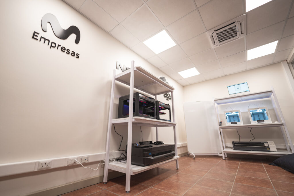 Laboratorio 5G Movistar U de Talca foto 1