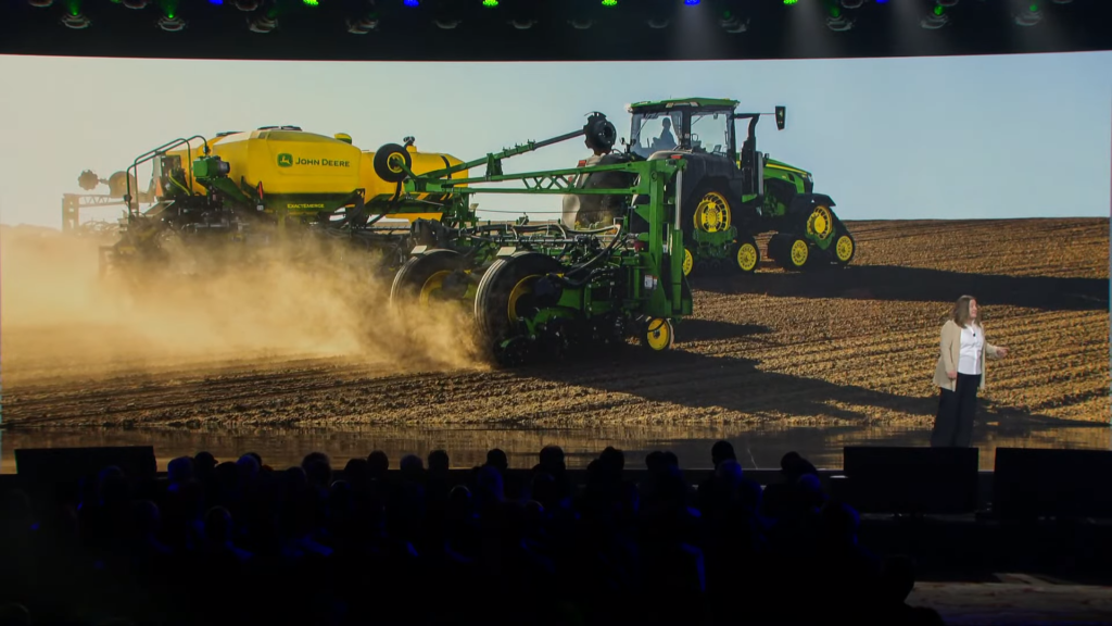 John Deere anuncia una excavadora eléctrica y sembradoras de precisión que también fertilizan #CES2023