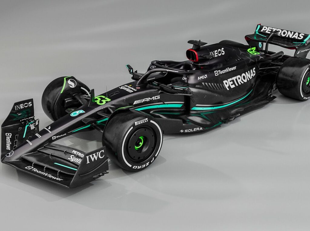F1 W14 Mercedes-AMG Petronas foto 1