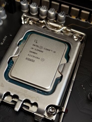 Intel Core i9 13900K Pisapapeles foto 03