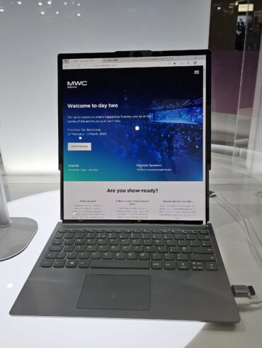 Laptop Lenovo pantalla enrollable foto 3