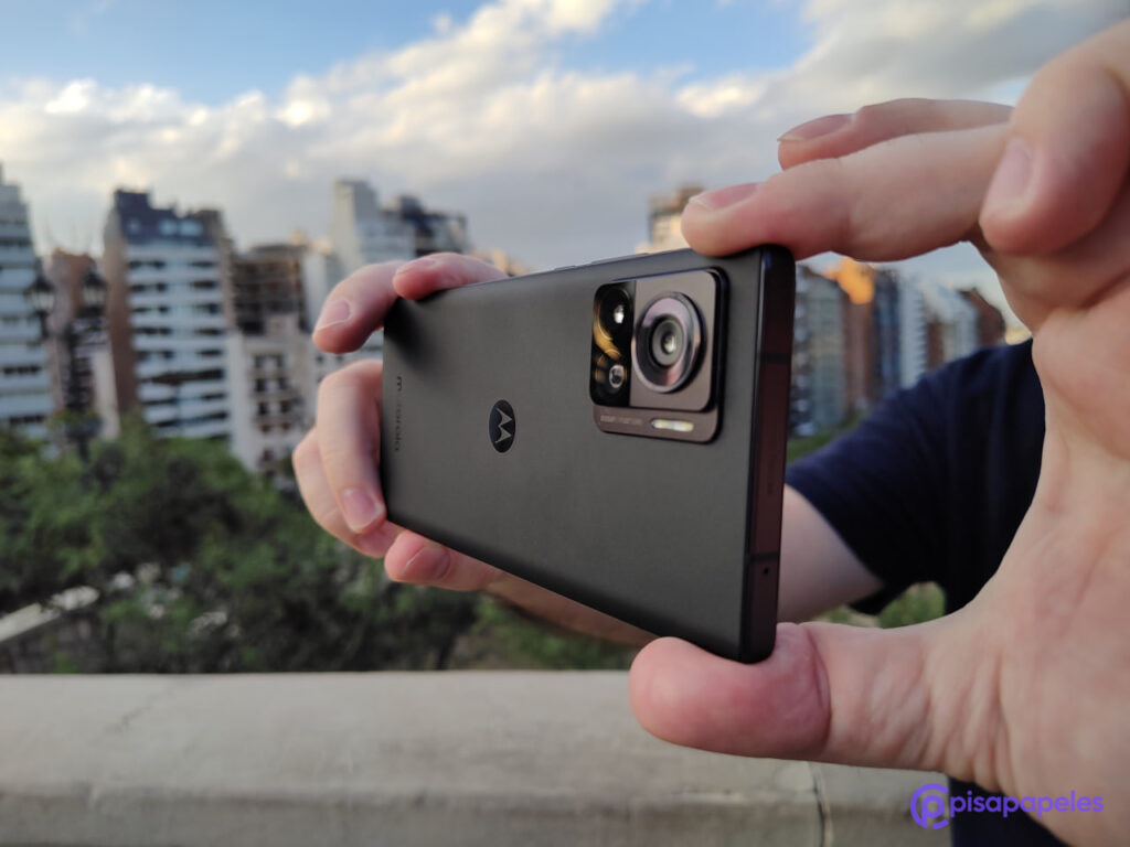 Motorola Edge 30 Ultra se actualiza a Android 13