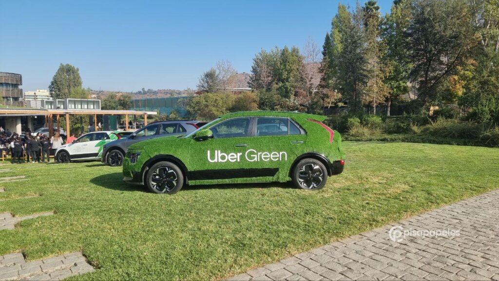 Uber lanza en Chile la categoría “Uber Green” para viajar en autos 100% eléctricos