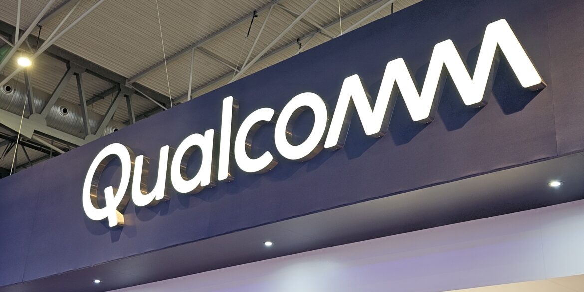 Qualcomm logo MWC 23 Pisapapeles portada