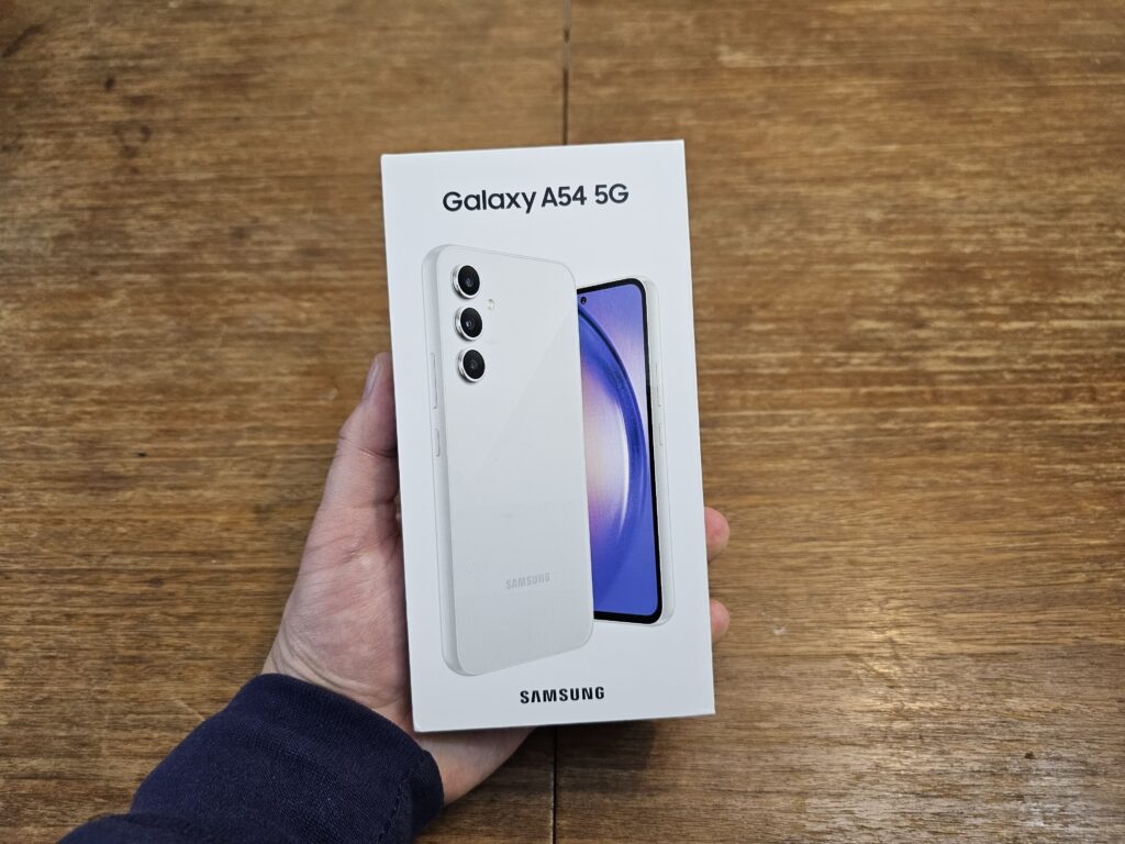 Samsung Galaxy A54 5G primera impresión foto portada